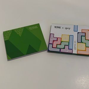Ipsy Tetris game on eyeshadow palette. NWT